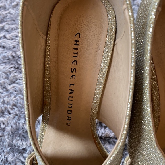 Chinese Laundry Heels - Picture 7 of 13